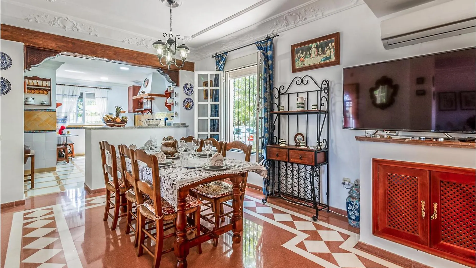 5 Bedroom Nice Home In Aguilar De La Frontera Holiday home