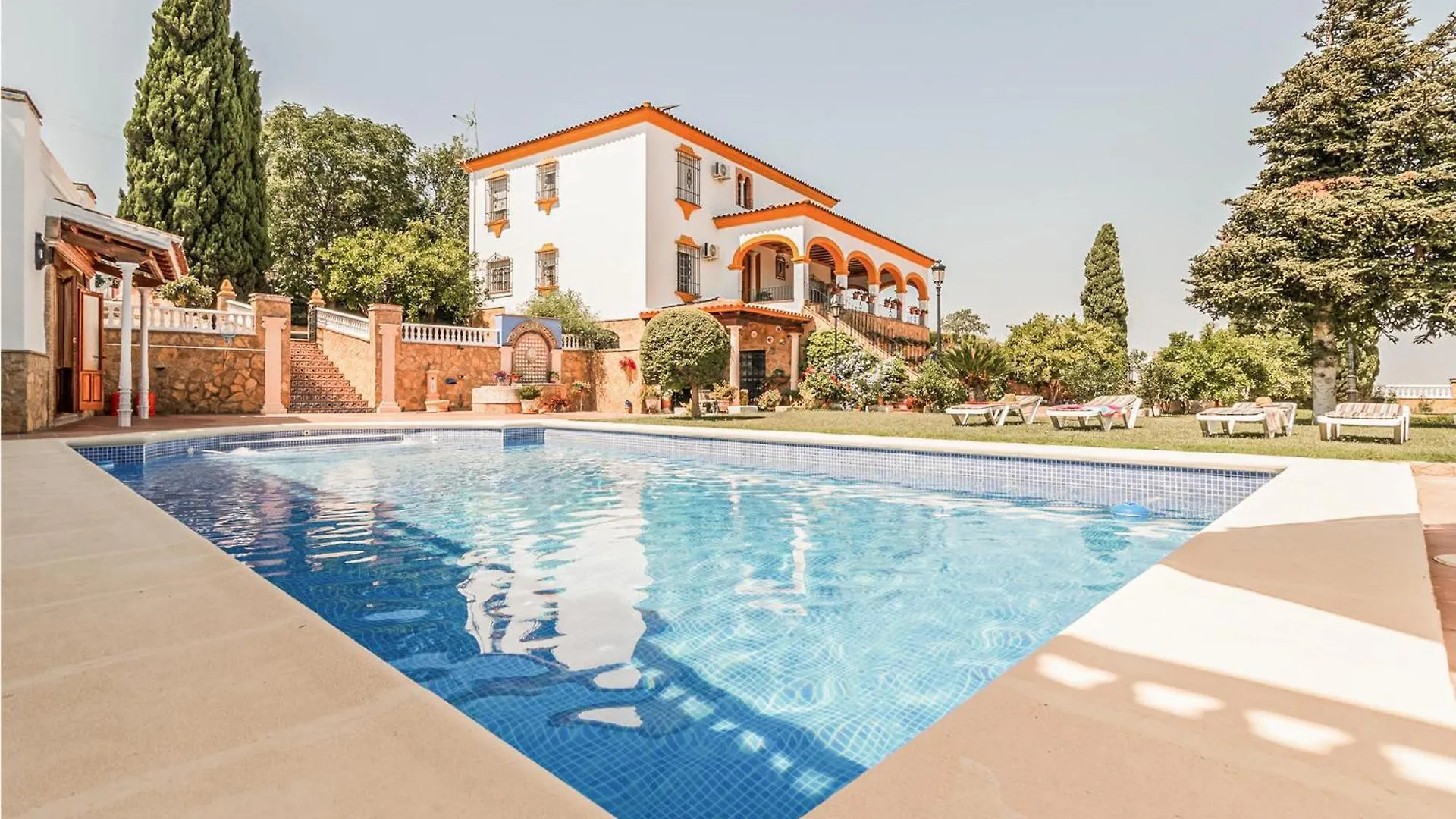 Holiday home 5 Bedroom Nice Home In Aguilar De La Frontera