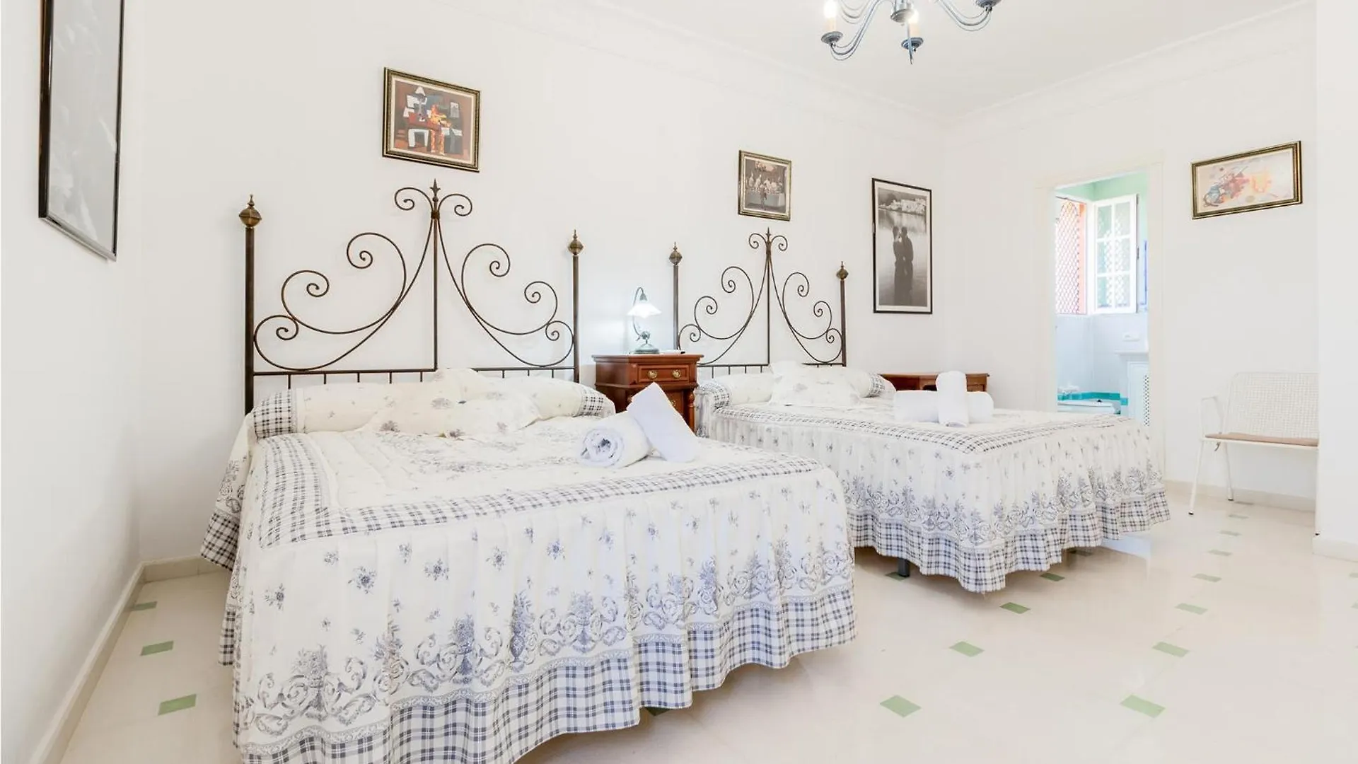 Holiday home 5 Bedroom Nice Home In Aguilar De La Frontera